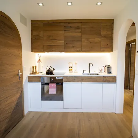 Bergchalet Floena شاليه سكول