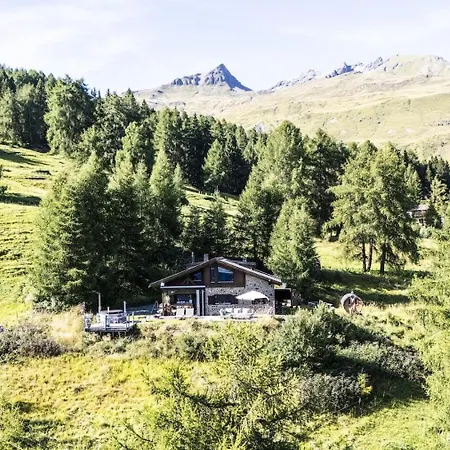 Bergchalet Floena سكول