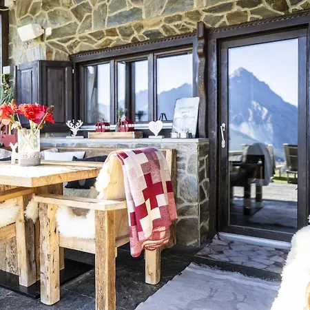 Bergchalet Floena سكول